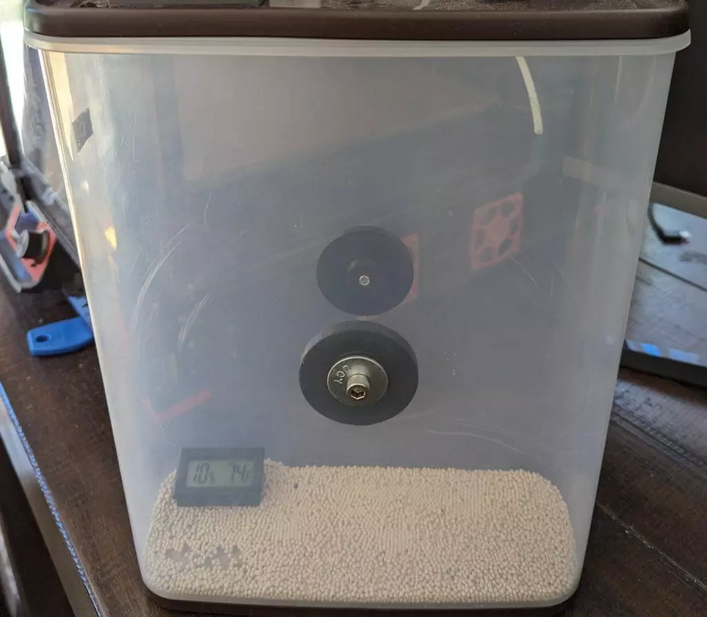 Assembled airtight container - without the spool
