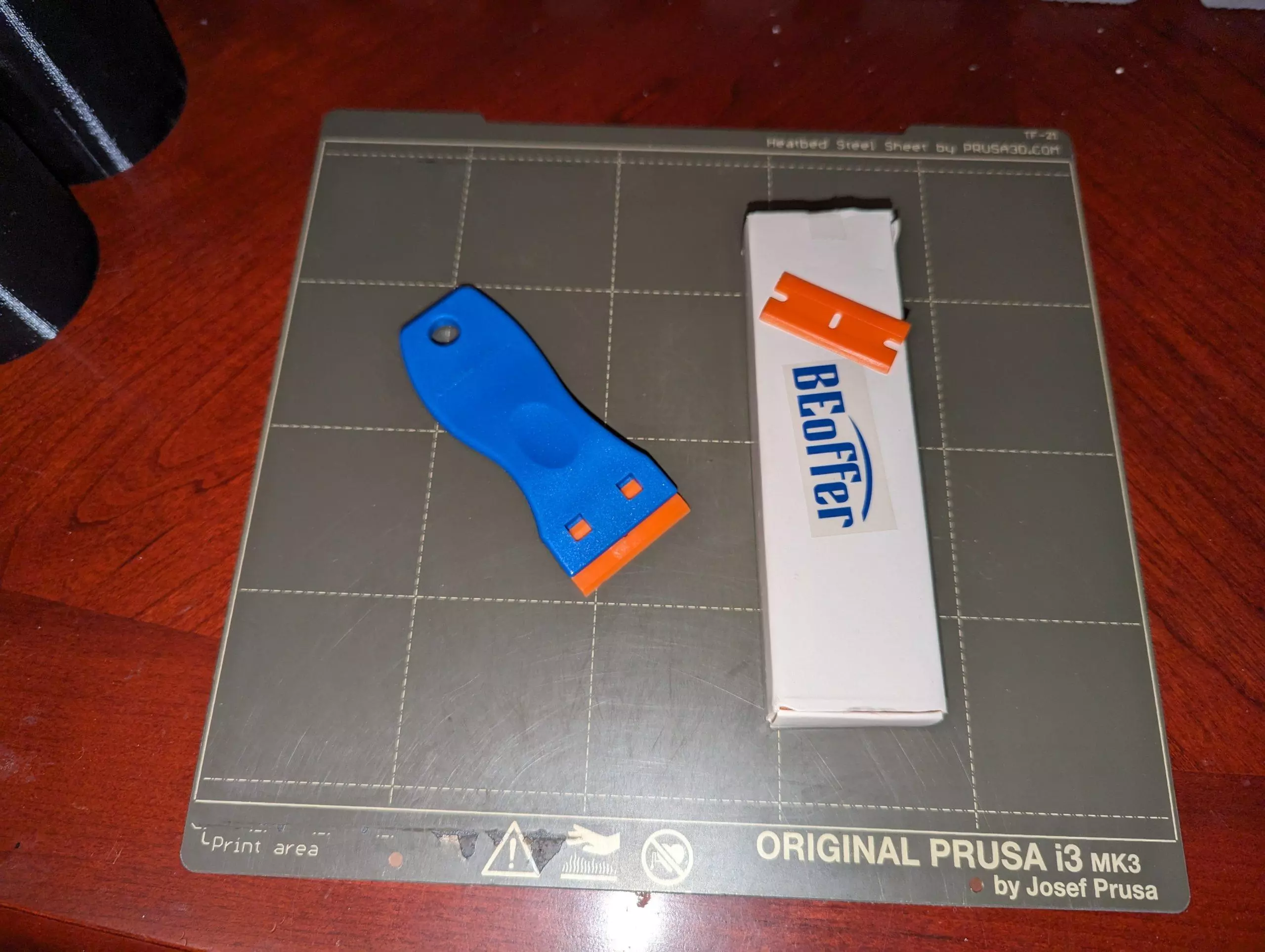 Plastic scraper