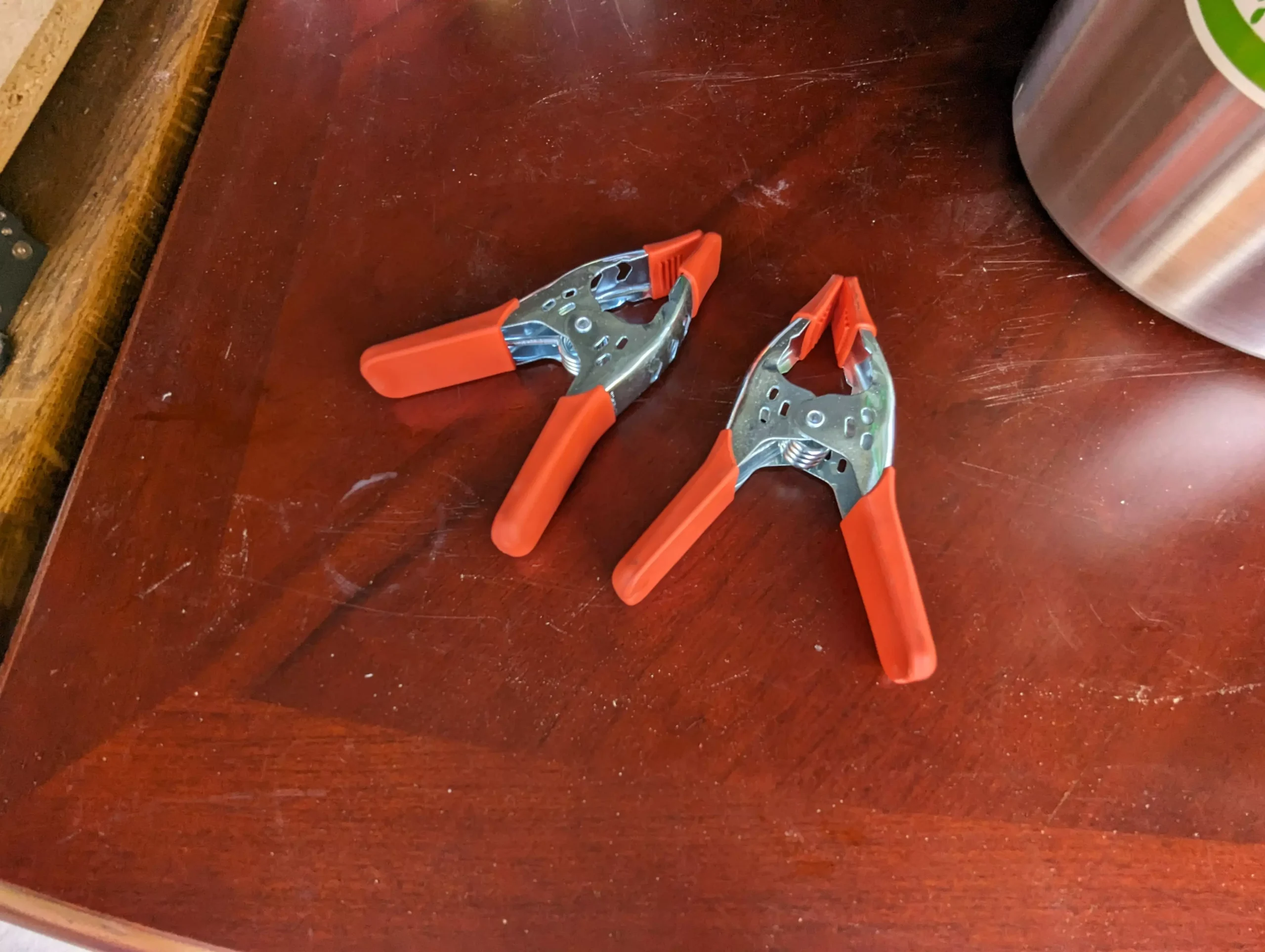 Mold clamps