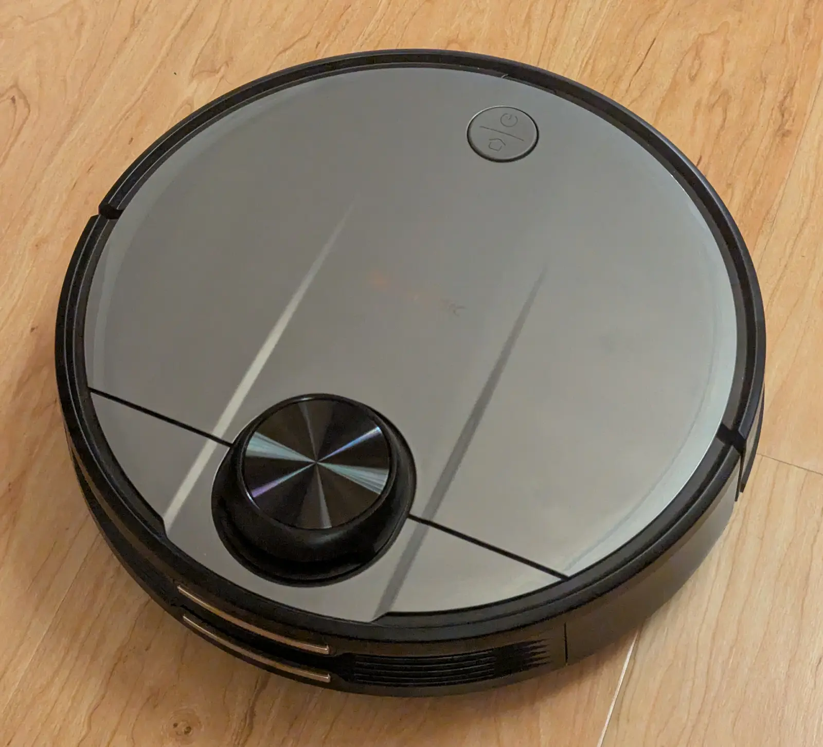 Proscenic M6 Pro robot vacuum standing on the floor